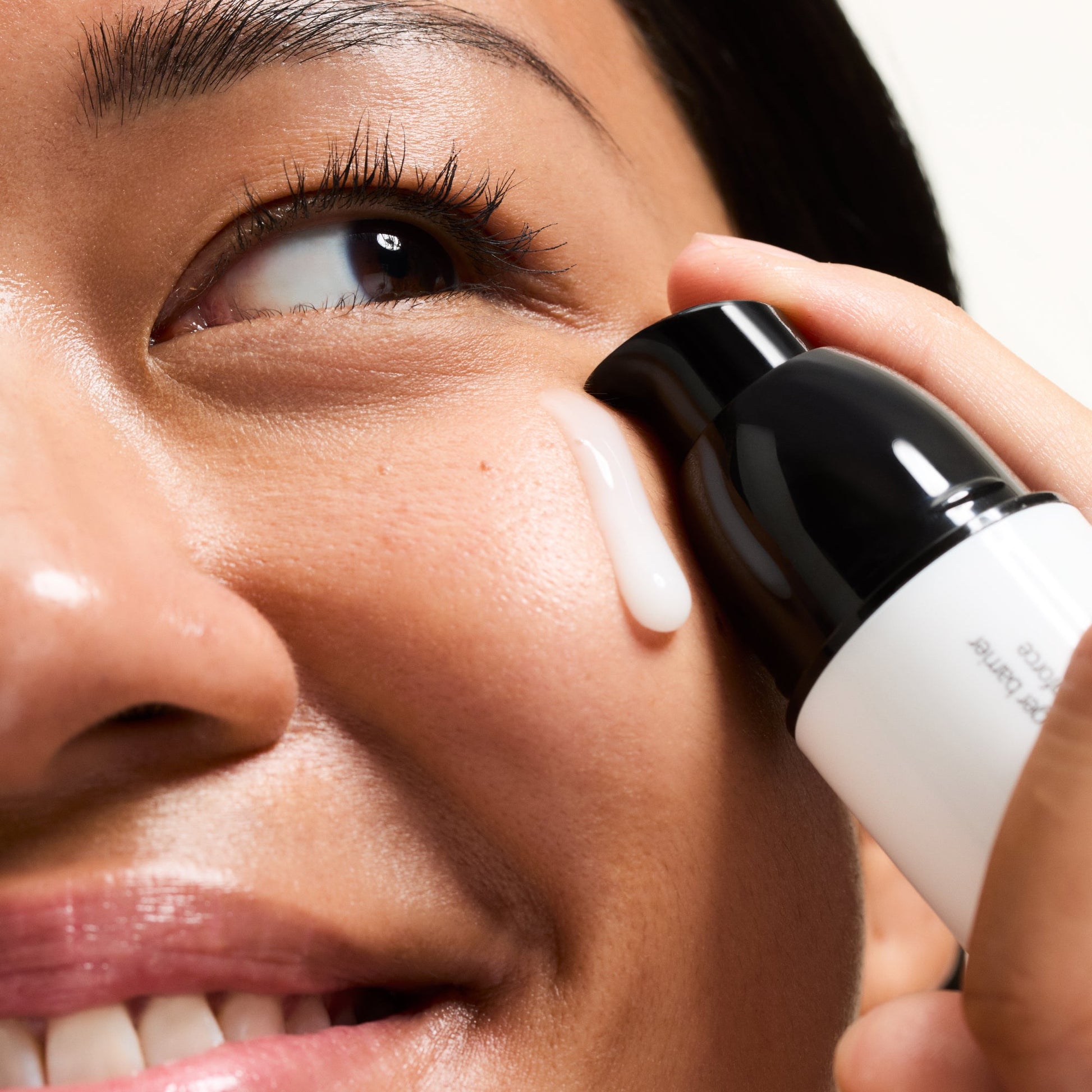 ectoin-hydro-barrier-serum-duo-k8 Ectoin-Globals_Texture-bottle.jpg