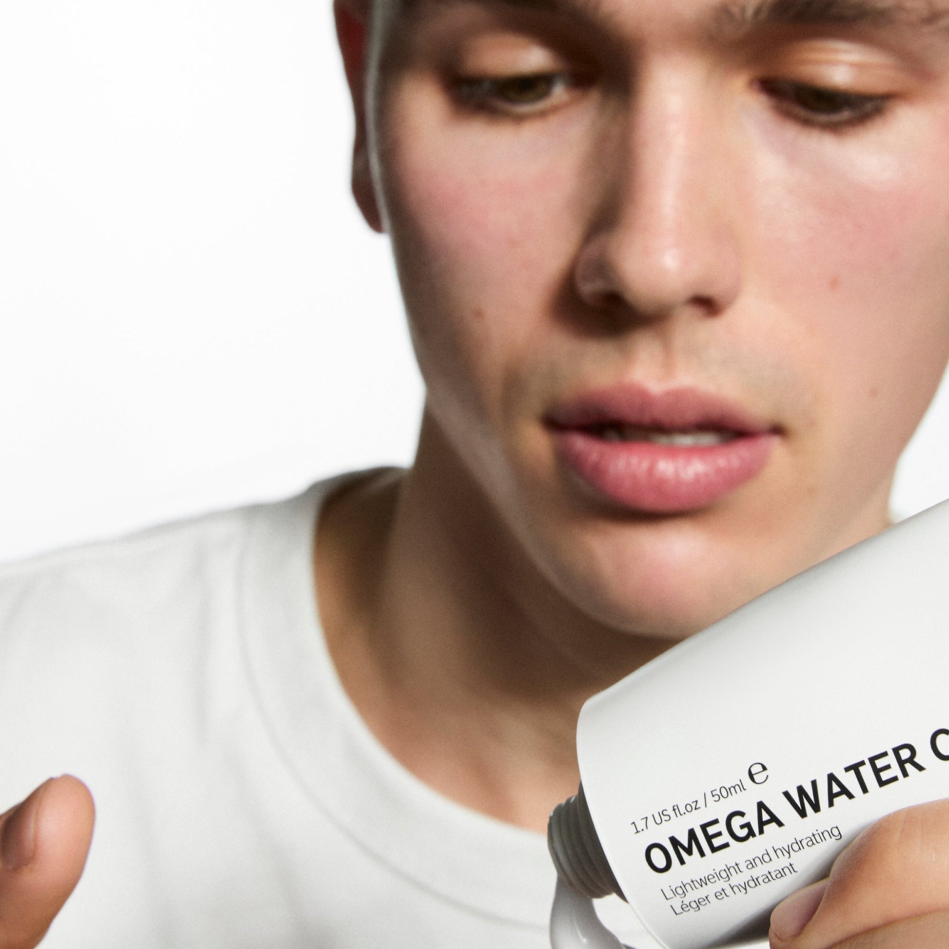 supersize-omega-water-cream-duo-n8 Omega100_Model_2000x2000_62065fcd-8c1b-4831-aefc-6f05325600fd.jpg