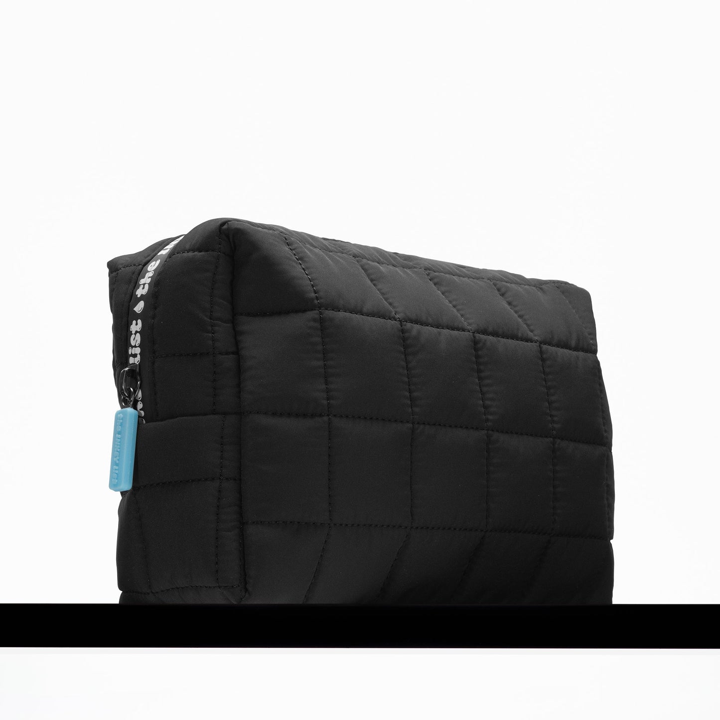the-inkey-list-washbag-f1 washbag-hydration-05.jpg